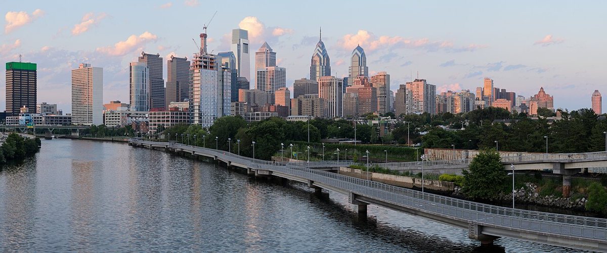 cyclists and runners on the Schuylkill River Trail