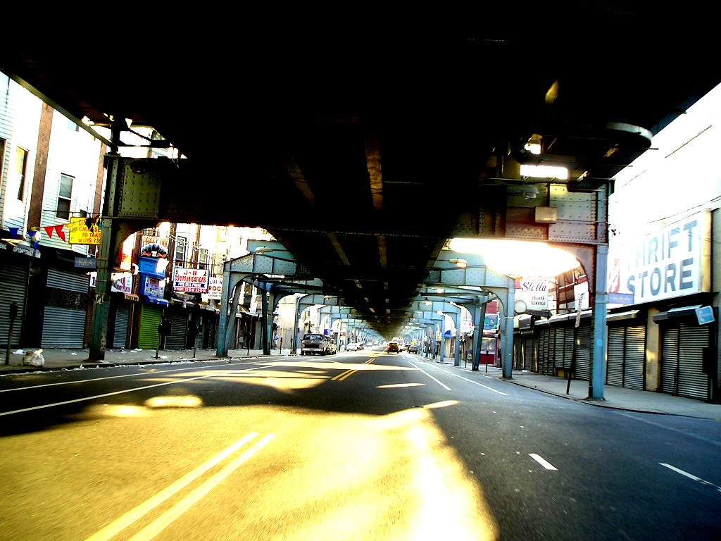 Market-Frankford Line train tracks running above a Philadelphia street