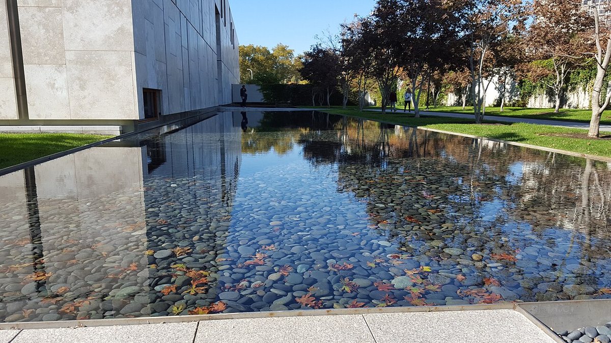 The reflecting pool beside the Barnes Foundation in Philadelphia